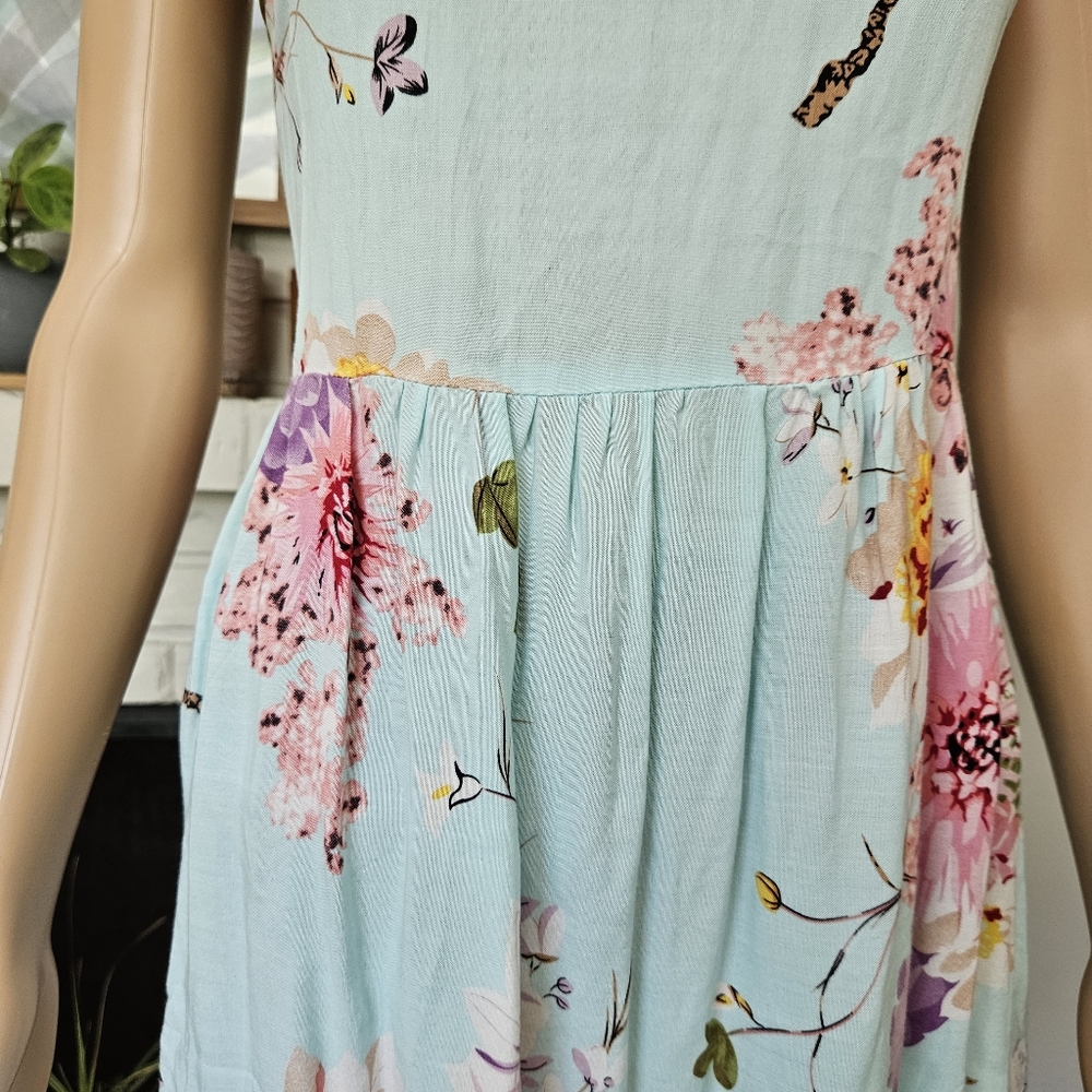 Light Blue Floral Sundress - Sleeveless Scoop Neck - Picture 3 of 12